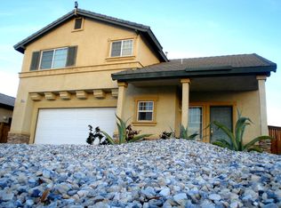 13611 Hemingway Dr, Victorville, CA 92392