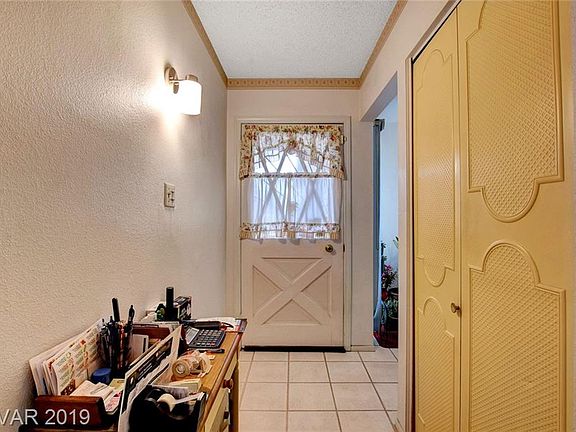 5th image of 7024 Pinedale Ave