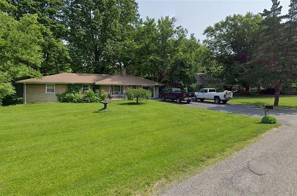 2nd image of 3750 E 55th St