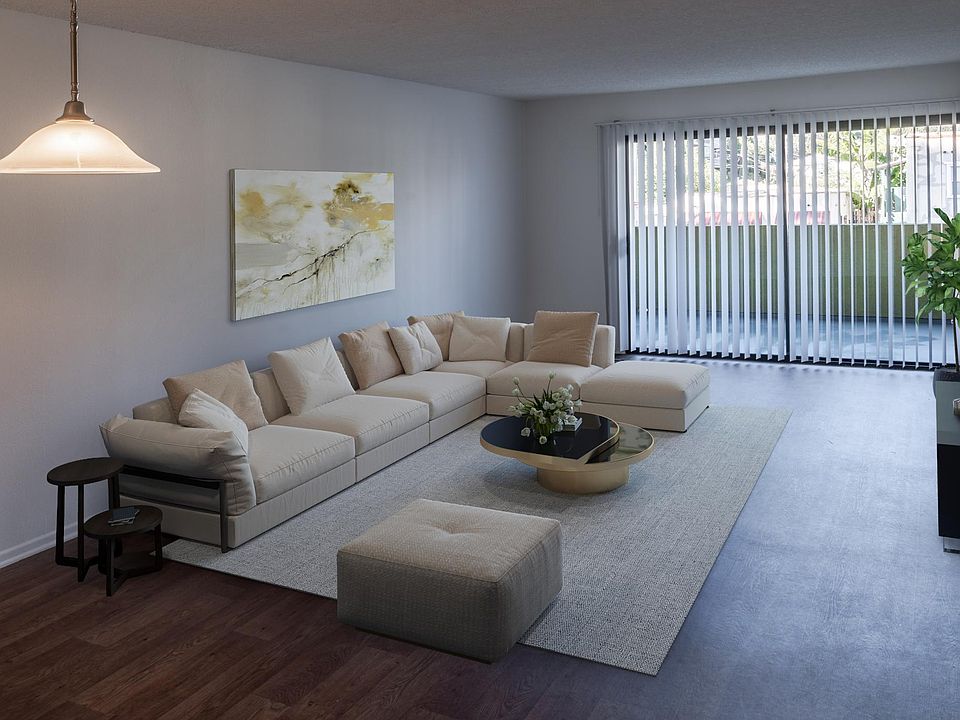 1st image of 1255 N Orange Dr APT 307