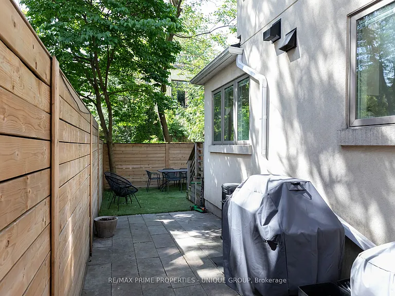 51 Spruce St — Photo 34