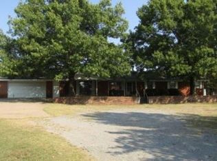 5211 E King Rd, Marlow, OK 73055