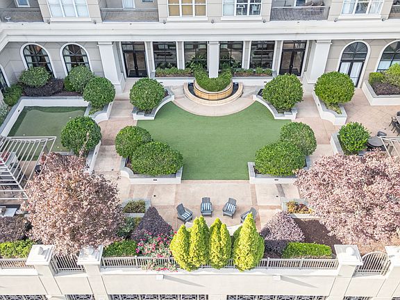 5th image of 3334 Peachtree Rd NE APT 312