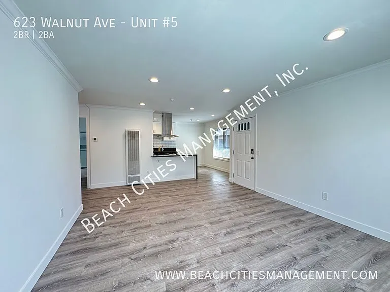 623 Walnut Ave #5 — Photo 4