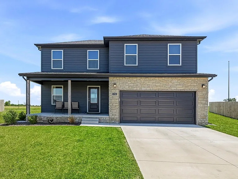 1753 E Macon St — Photo 1