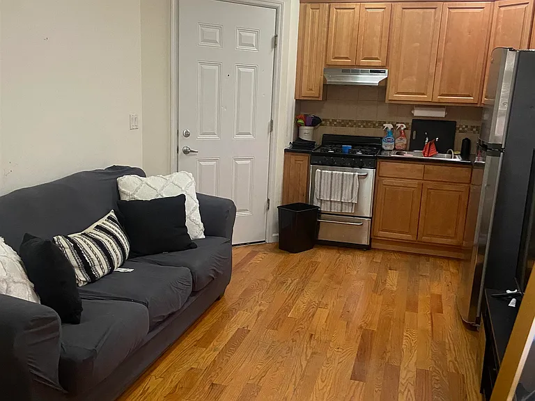 5512 Madison St #13 — Photo 7
