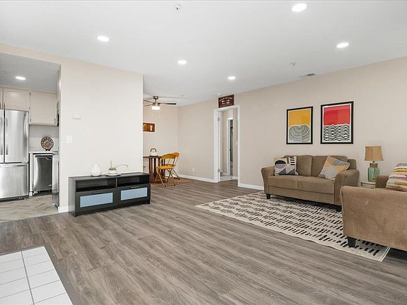 2nd image of 25164 Copa Del Oro Dr Unit 203