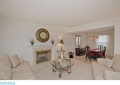 3rd image of 882 Brockwell Dr