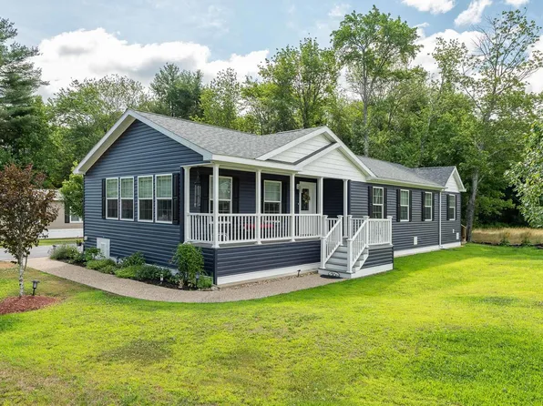 27 Eagle Drive, Rochester, NH 03868