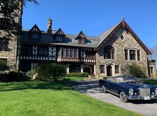 61 Crows Nest Rd APT 4, Tuxedo Park, NY 10987