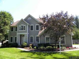 3 Jamison Dr, Clifton Park, NY 12065
