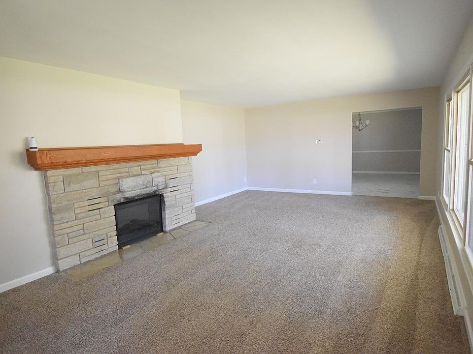 215 E Thompson St, Rensselaer, IN 47978 MLS 531385 Zillow