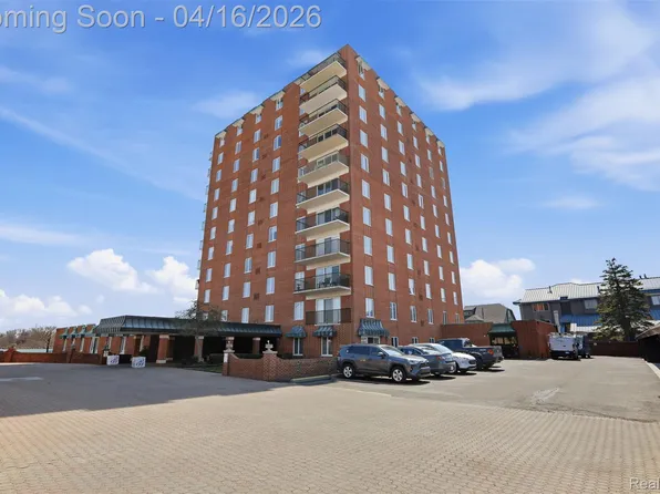 3301 Biddle Ave, Wyandotte, MI 48192