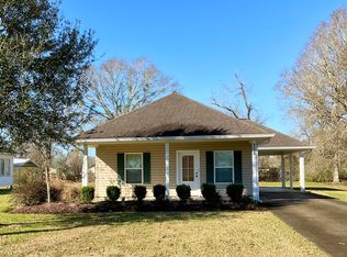 205 N 6th St, Kinder, LA 70648