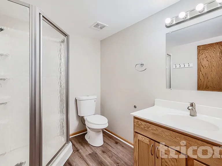 2505 Kennelly Ct — Photo 16
