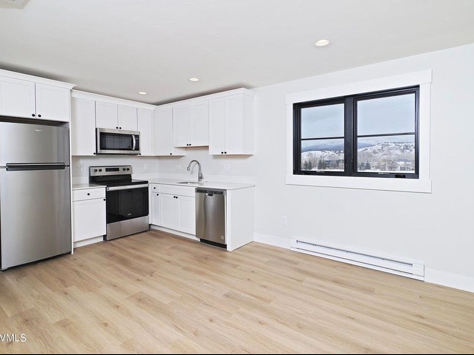 1st image of 45 Thresher Ct