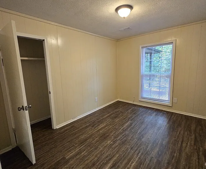 6104 Oakwood Cir SW — Photo 7