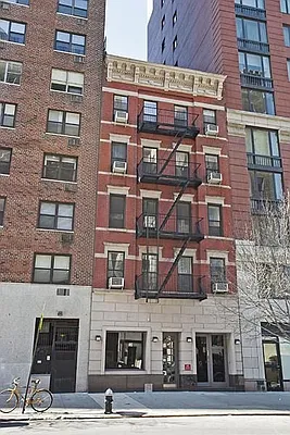 Rented by Compass | media 7