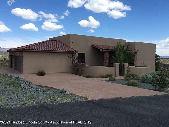2nd image of 205 Lee Trevino Ct
