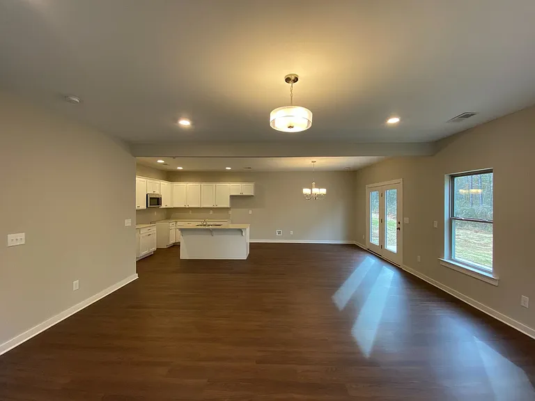 7950 Saint James Dr — Photo 13