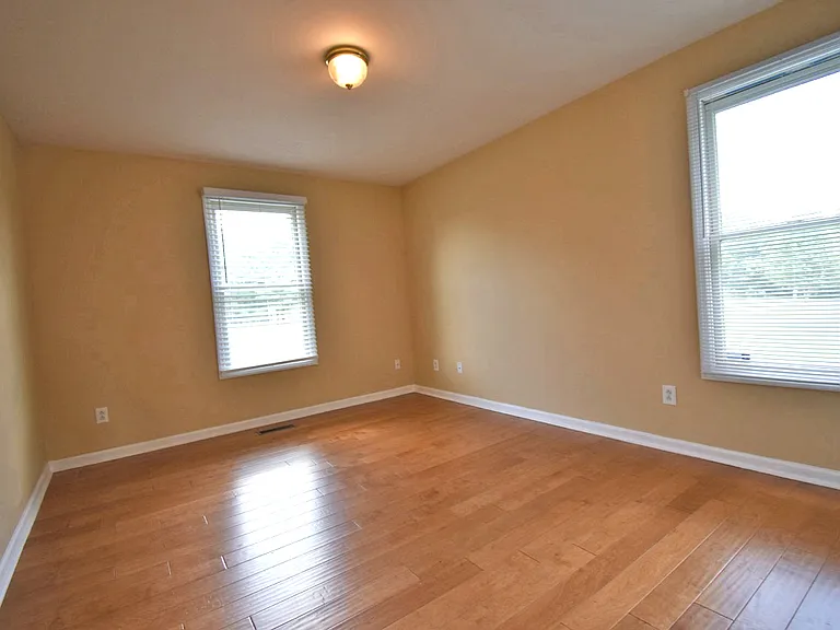 1525 W Harpeth Rd — Photo 12