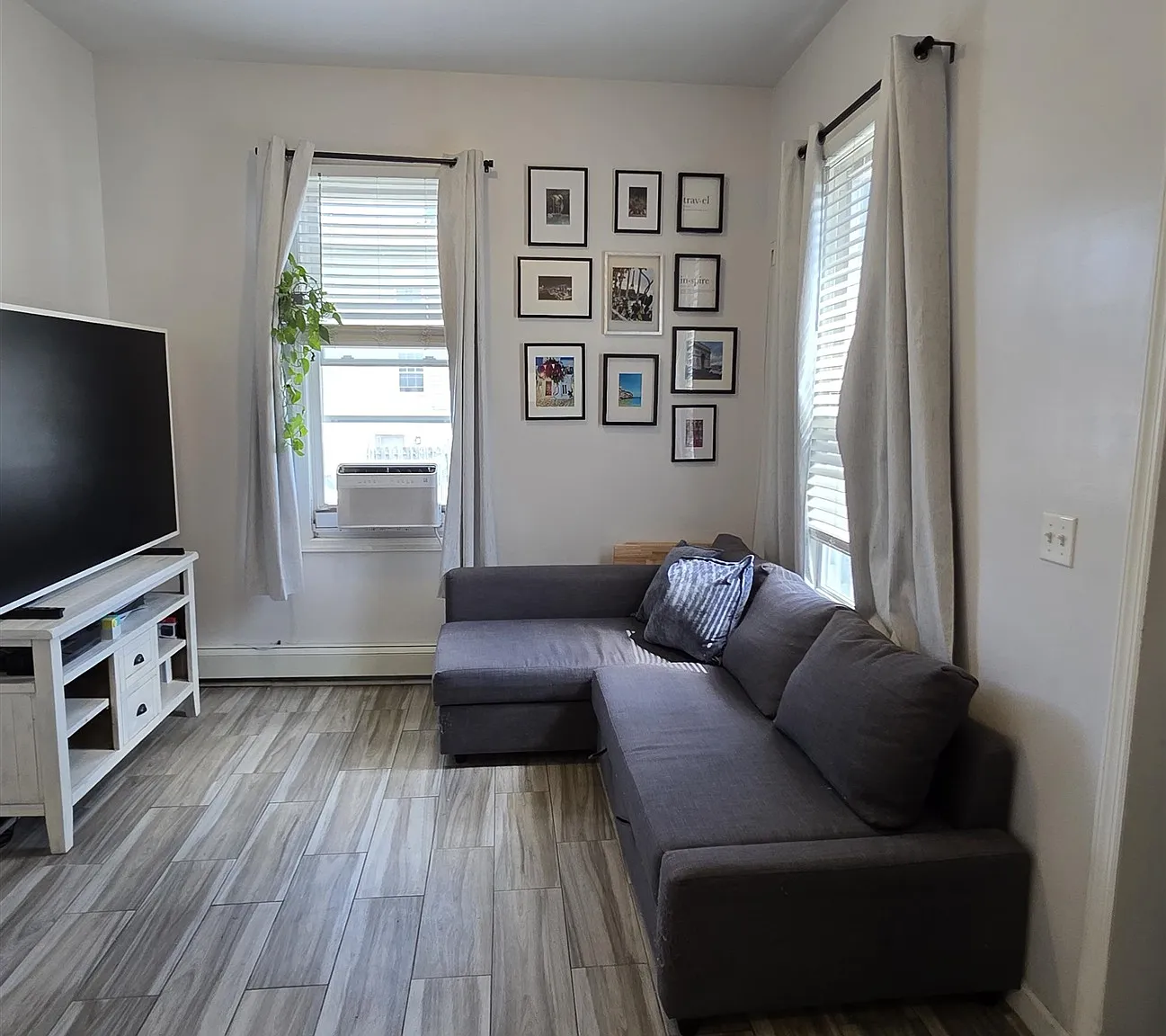 2 bed, 1.0 bath, 622 sqft, $2,400 — Photo 4
