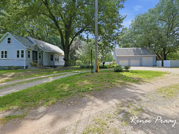 2956 Debaker Rd, Muskegon, MI 49444