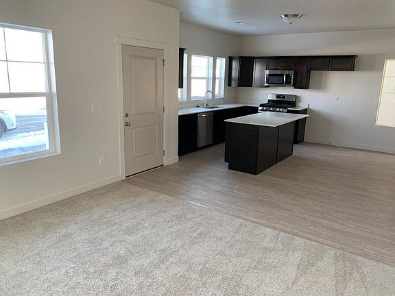 3rd image of 3787 W Drexler Dr