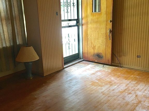 5th image of 10336 S Sacramento Ave