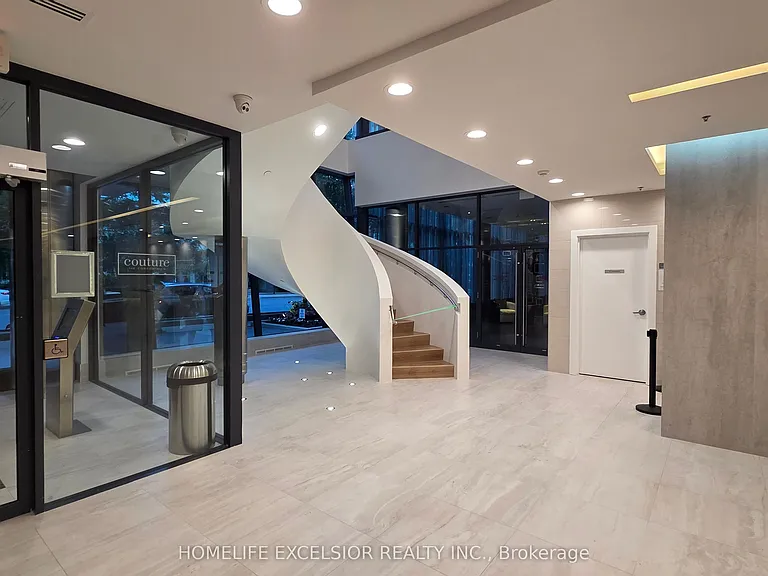 28 Ted Rogers Way #411 — Photo 2