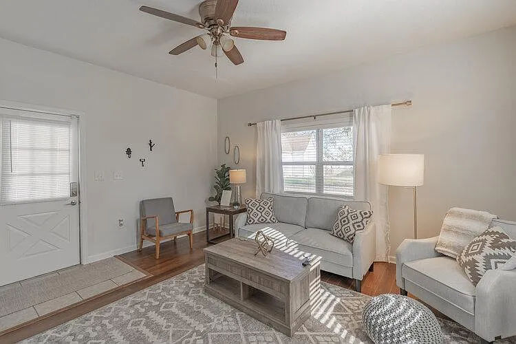 3814 S Landess St — Photo 8