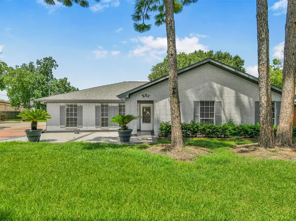 201 Amber Ln, League City, TX 77573