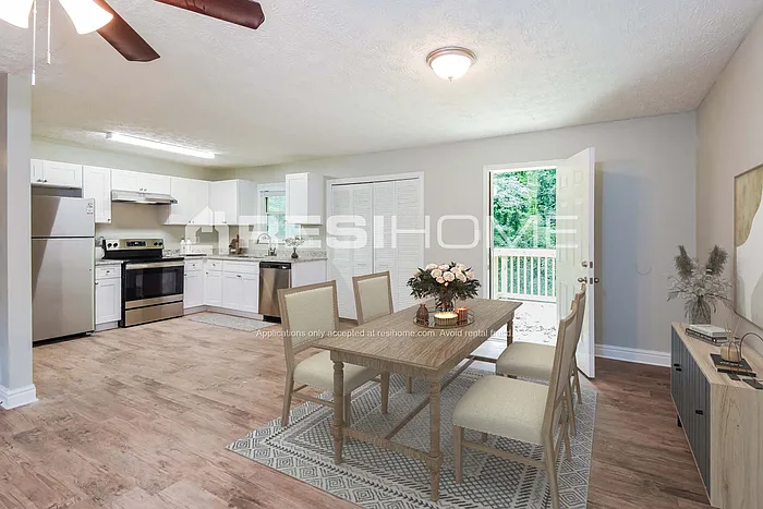 982 Millwood Dr SW — Photo 4