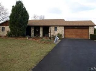 4025 Horn Ln, Schnecksville, PA