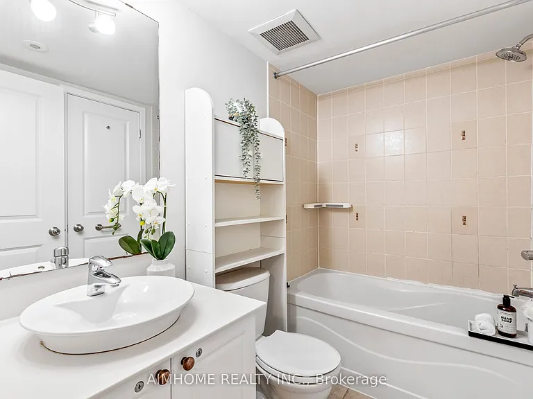 29 Frances Loring Ln #6 — Photo 26