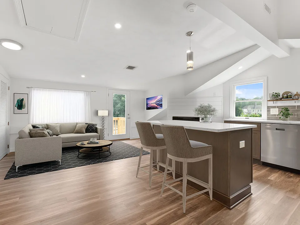 252 Elliott St #2