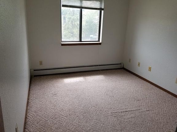 5th image of 525 5th Ave S