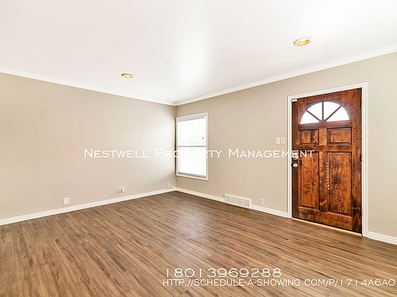 3rd image of 1920 E Hollywood Ave