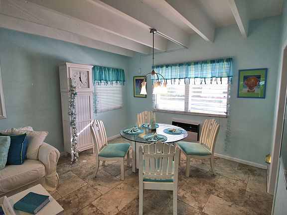 4th image of 702 N Federal Hwy APT A2