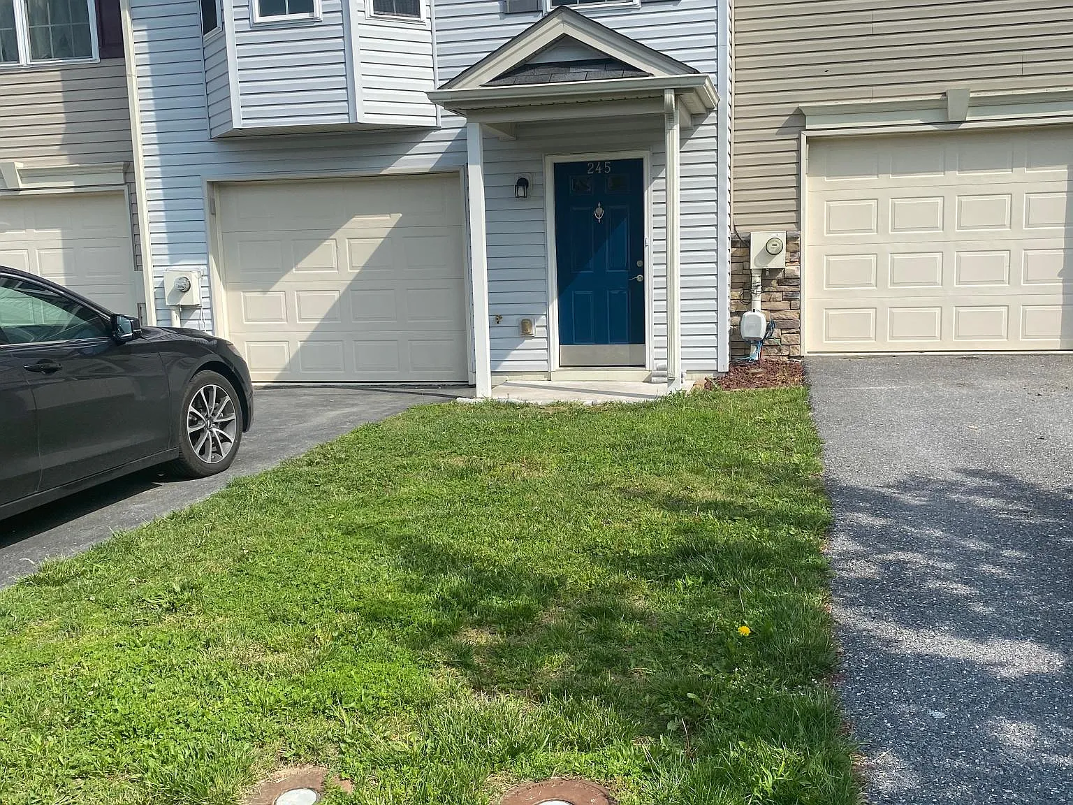245 Morlatt Ln — Photo 1