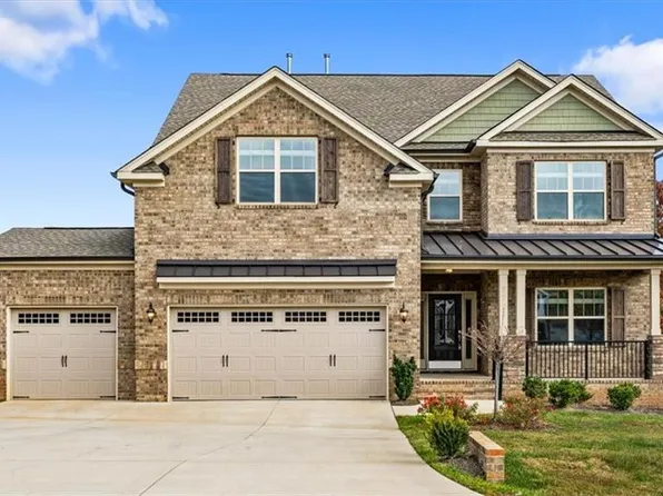 7722 NW Meadows Dr, Stokesdale, NC 27357