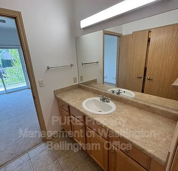 516 Darby Dr #210 — Photo 6
