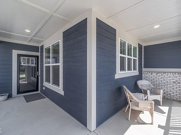 5th image of 622 Ehrlich Ln