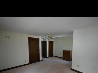 306 S Perry St, Wapakoneta, OH 45895