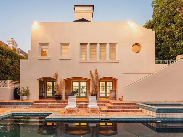 2317 Weybridge Ln, Los Angeles, CA 90077