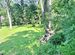 1402 Livsey Pl, Watertown, WI 53094