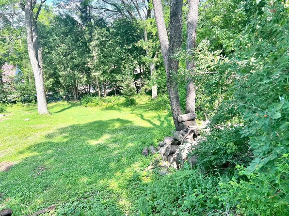 1402 LIVSEY PLACE, Watertown, WI 53094