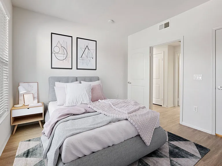 Windsor Lofts at Universal City — Photo 15