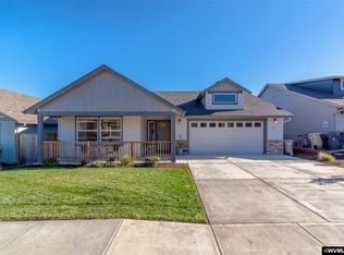 527 NE Fern Ave, Dallas, OR 97338