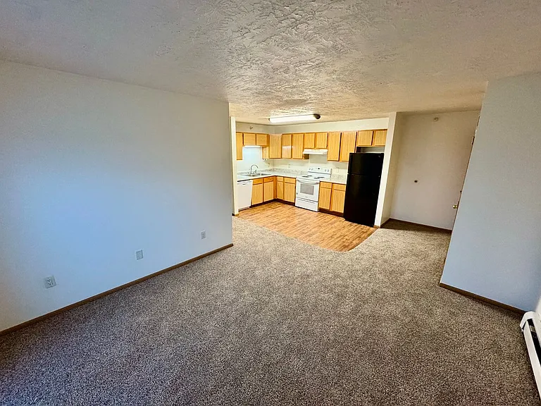 Seneca Place Apartments — Photo 23